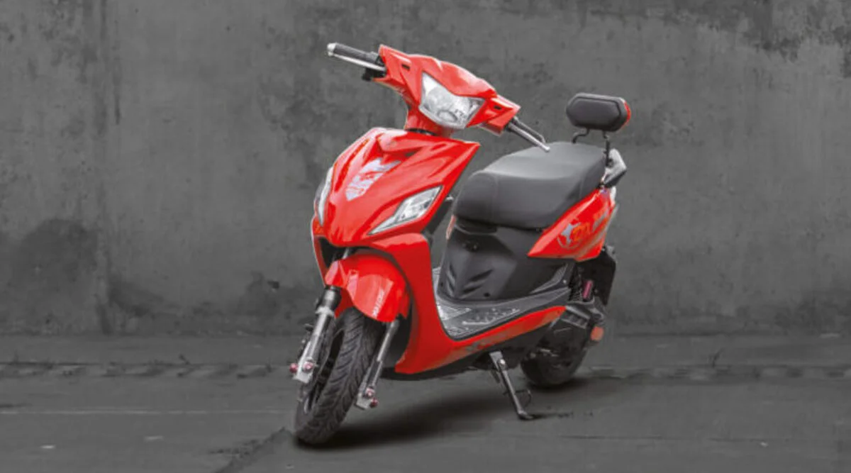 मात्र 61,000 की कीमत में मिलेगा 70 किलोमीटर लंबी रेंज और 35 किलोमीटर की टॉप स्पीड वाला इलेक्ट्रिक स्कूटर